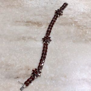 😍925 Silver Garnet Bracelet😍NWOT
